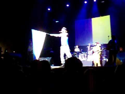 Cambrirock Macaco  Comunicación 22 08 2009