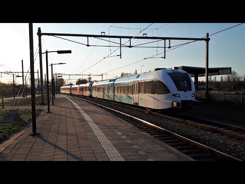 Drie verschillende Arriva GTW's als LM op station Deventer