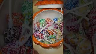 TRICK OR TREAT 👻EASY HALLOWEEN TREATS 🎃💀YUMMY DUM-DUMS TROPICAL FLAVOURS #Lollipop #Candy #shorts