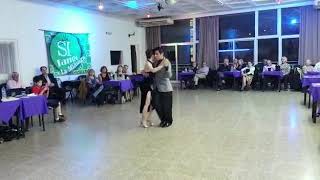 Video thumbnail for Agustin Rojas y Victoria Olivella - Estampa de varón - D' Arienzo - Echague