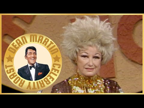 Phyllis Diller On How She Met Bob Hope At A Kennel | Dean Martin Roast Event