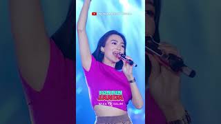 Download lagu Janda yang mana tuan senangi 😬💖 #onenada #storywa mp3