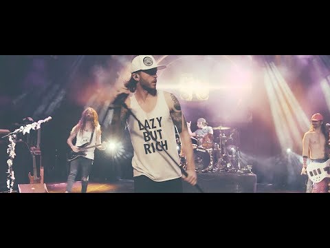 download lagu mp3 mp4 Big Mouthers, download lagu Big Mouthers gratis, unduh video klip Big Mouthers