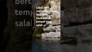 Download lagu Lebih baik menerobos hujan dari pada berteduh di tempat yg salah,kata2 bijak penuh arti.fyp.viral mp3
