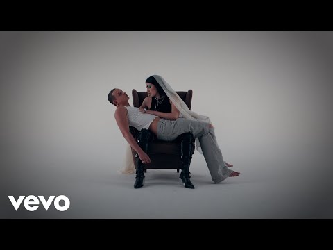 Roshelle - Melancholia (Visual)