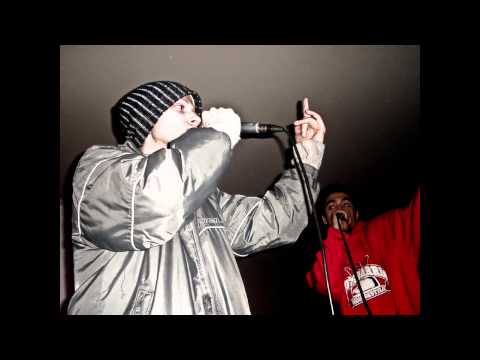 Eskuadrão Furtivo feat Dj X-Acto MK Nocivo VS RaRo (2006)