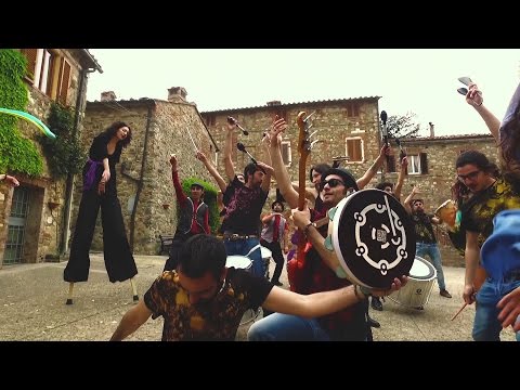 Parranda Groove Factory | Menomalenonsonormale (Official Videoclip)