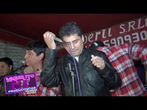 El Potrillo Toño - Primer Amor Mix  EN VIVO (Vídeo Oficial) / Grupo Cereza de la Cumbia