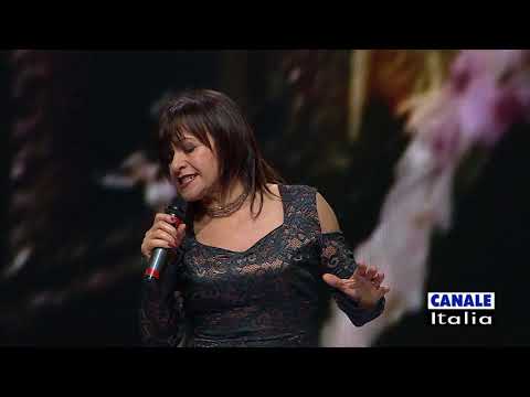 Alida Ferrarese "Una fumata bianca" | Cantando Ballando (HD)