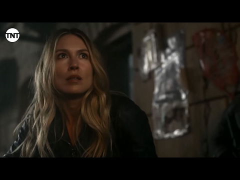 Falling Skies Season 5 (Clip 'The Battles: Chinatown Battle')