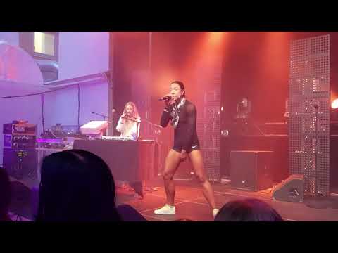 Maxida Märak - Backa bak (live Linköping)