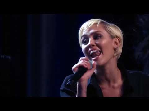 Miley Cyrus & Joan Jett - Crimson and Clover ft Tommy James, Dave Grohl