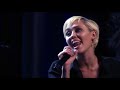 Miley Cyrus & Joan Jett - Crimson and Clover ft Tommy James, Dave Grohl
