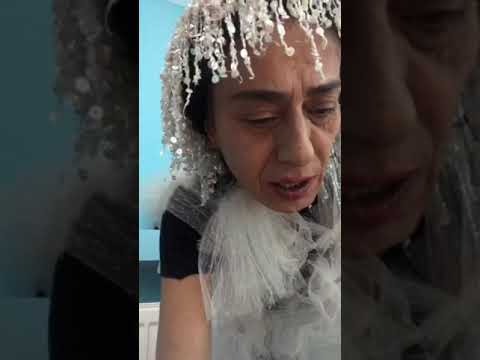 Yıldız Tilbe söyledi mahalleli alkışladı