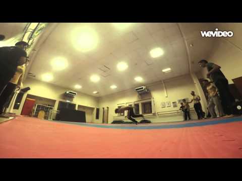 Shirt off power On! Capoeira Menino Bom