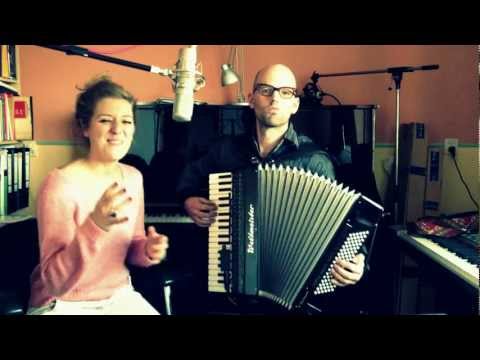 SCREAM & SHOUT - WILL.I.AM & BRITNEY SPEARS - Accordion COVER