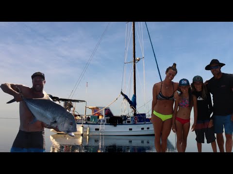 Sailing the Great Barrier Reef ~ Aussie family living on a sailboat |Episode  31 |