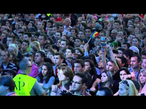 Stefany Lo -Balkan Awards (INNA support)