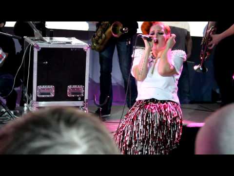 Guru Groove Foundation - Golden Love