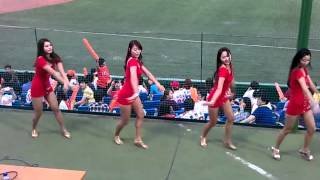 한화이글스 치어리더 댄스 공연 (씨스타 - 나혼자)