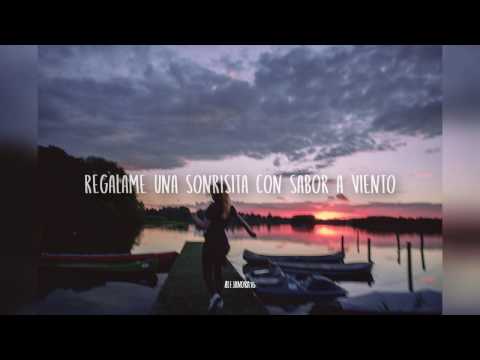 Un Beso de Desayuno (Con Letra) - Calle 13.