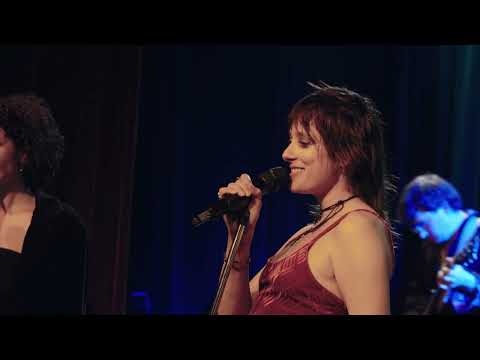 Nyssa - Life Is Hard (Live)