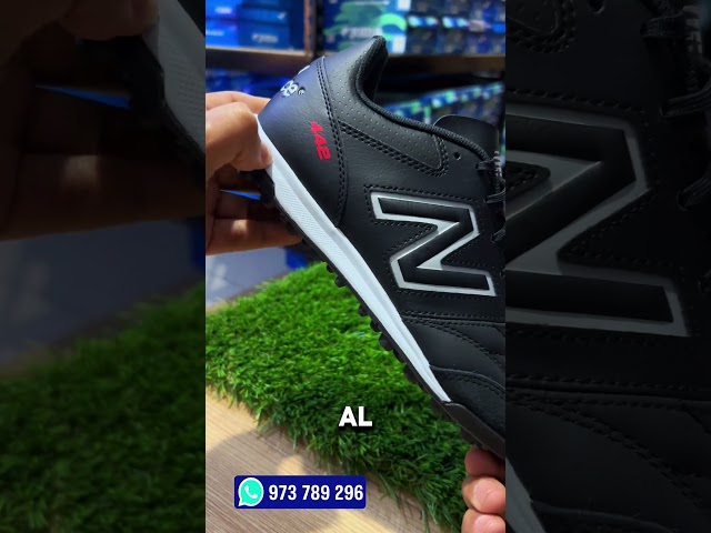 Vídeo relacionado con Zapatillas Para Estar por Casa de Futbol - Fabricado en España - (42, Barcelona, numeric_42)