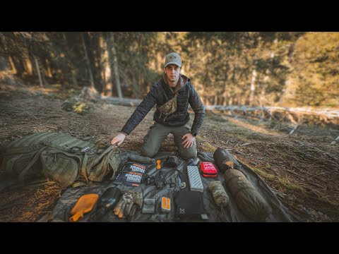 My minimalist 24-hour winter bivouac setup for all conditions 🌧️