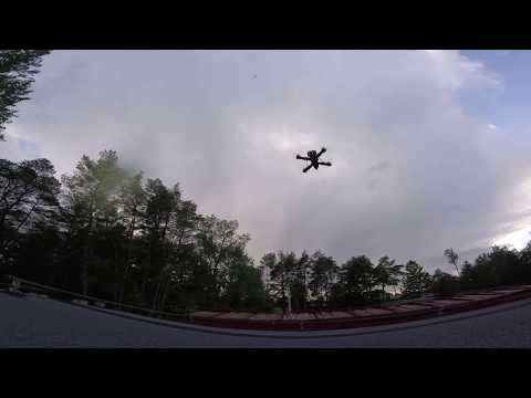 Drone-on-Drone action 8 Bit-Kwads