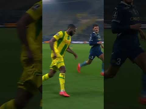 Sans controle, Tino Kadewere 🇿🇼 #zimbabwe #football #ligue1 #ligue1mcdonalds #soccer #goal @FCNantes