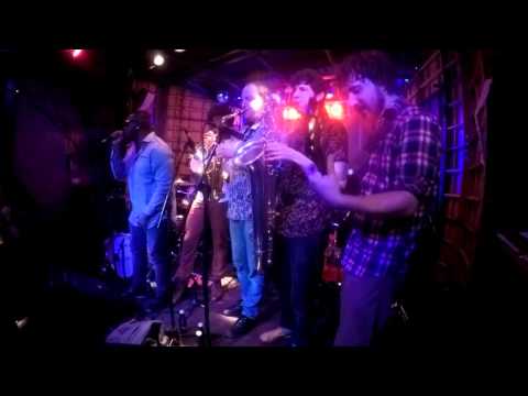 Humor Negro Frank T & Ogun Afrobeat@Intruso Madrid