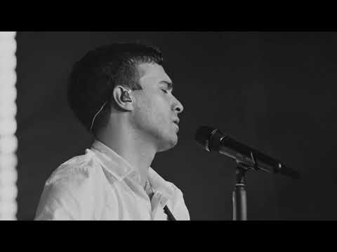 Mert Demir - Çırılçıplak (Official Video)