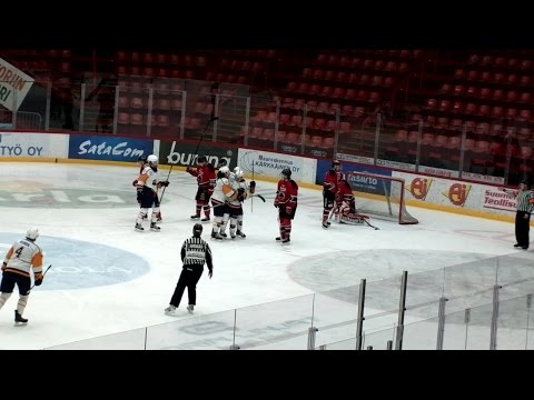 A-Ässät--Kiekko-Vantaa 10.1.2016. Totte Mobergin 4-1 maali.