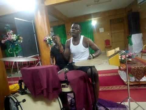 Bossing ... Drum performance