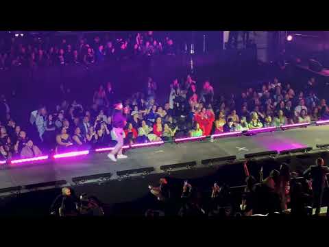 Chenning Xiong @ Hmong Nouveau Fashion Show 2022 (LIVE) in Minneapolis, Mn