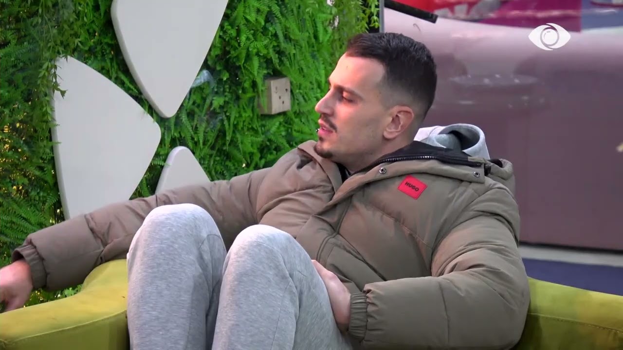 Si po të shkon qëndrimi?/ Mateo pyet Gimbon, banori: Shumë njerëz interesant