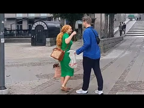 Sweden, Stockholm - Södra Station to Söderhallarna #161