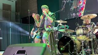 Download lagu Jack Russell’s Great White 5/7/22 Rock Me Desplaines Theatre, Desplaines IL mp3