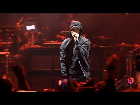 Eminem live 2014 [HQ] at The Beats Music Event (Full Performance)