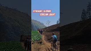 Download lagu Istirahat sejenak sebelum lanjut. #shorts #short #gowes #mtb #mtblife #cycling #cyclinglife #alam mp3 Download lagu Istirahat sejenak sebelum lanjut. #shorts #short #gowes #mtb #mtblife #cycling #cyclinglife #alam mp3