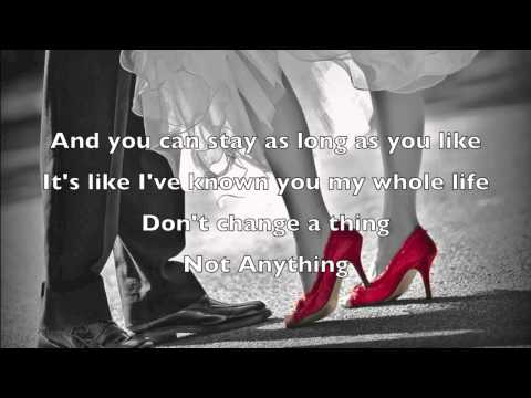 John O'Callaghan Ft. Betsie Larkin - Save this Moment