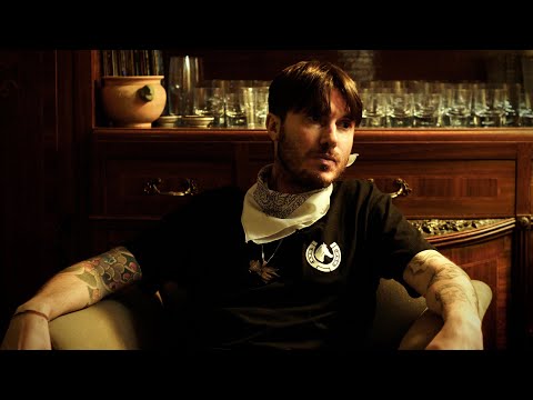 La storia dell’Elfo dalle prime rime all’ultimo disco - [PARTE 1]