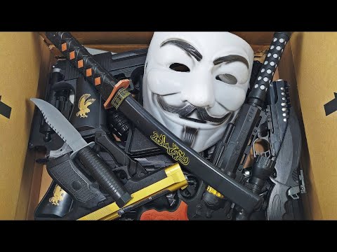 V For Vendetta Weapon Box !! Lot Of Dangerous Toy Guns & Knives & Bombs - Box Of Toy Guns