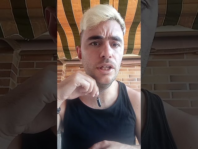 Vídeo relacionado con Magic Human Collar de cristal de cuarzo verde - Lucky Donut Moneda en forma de piedras preciosas - Amuleto de encanto fresco de buena suerte