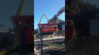 A McDonald’s Golden Arches Sign Final Moments Caught on Camera