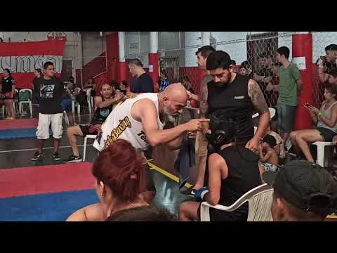 Pelea kickboxing