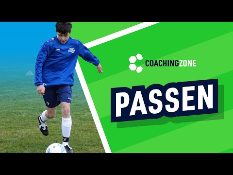 Fussballtraining: Passen zu viert mit tief-klatsch-tief