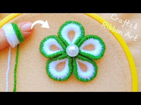 It's so Beautiful 💖🌟 Superb Woolen Flower Making Trick with Finger - DIY Amazing Woolen Flowers