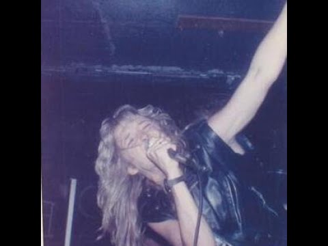 Detente Vultures in the Sky