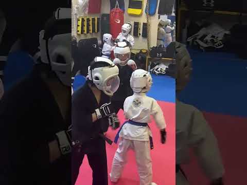 先輩の胸を借りてスパーリング #武道塾 #mma
